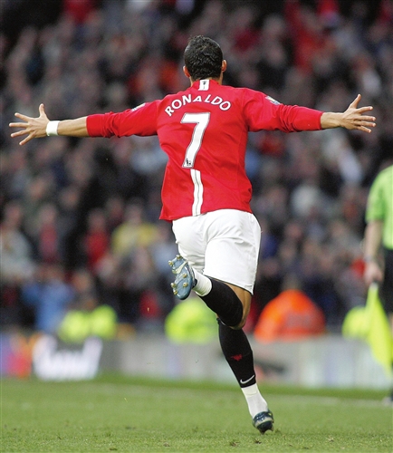 米在防守端 米在防守端