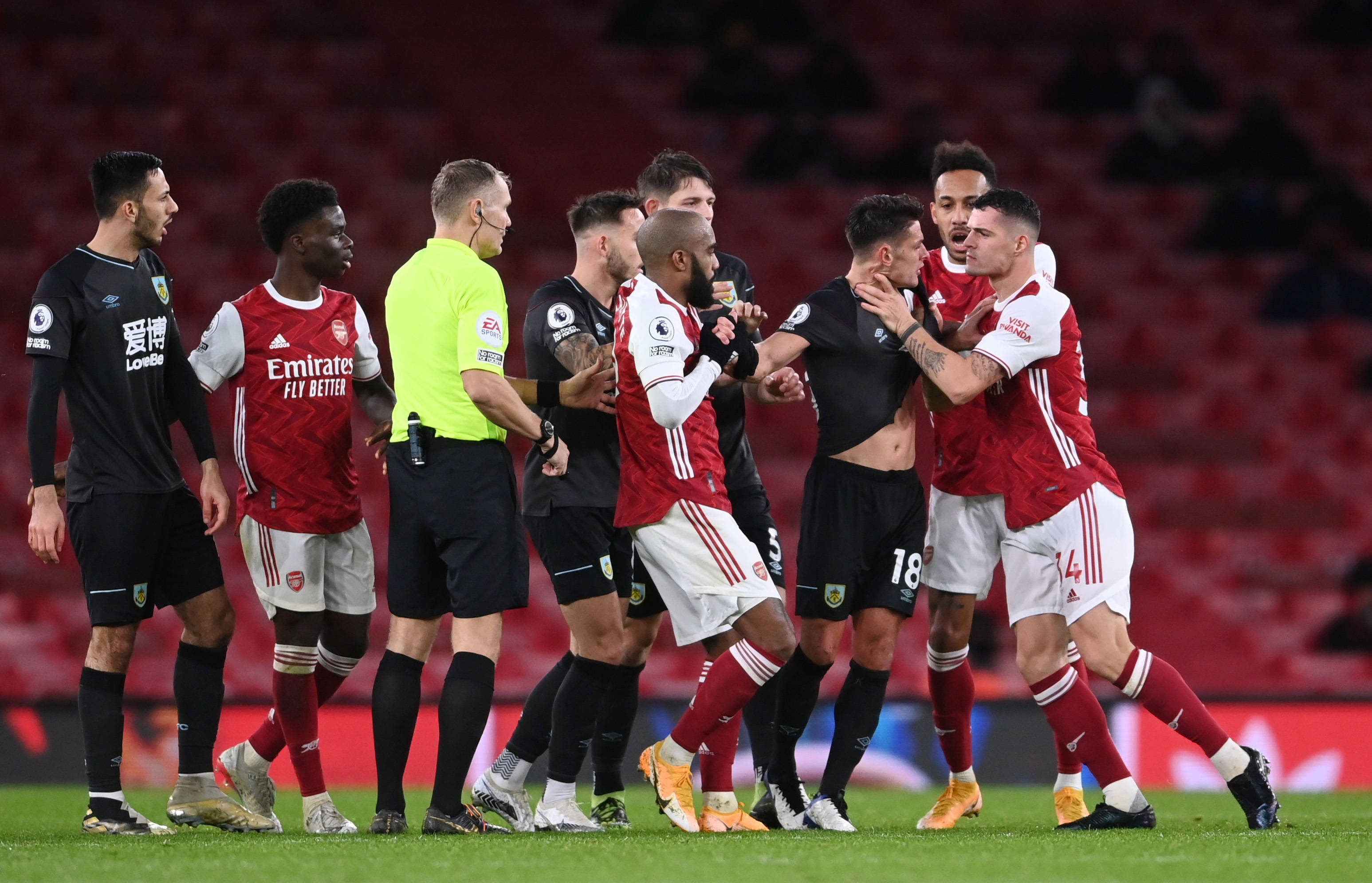 该动作与军 该动作与军